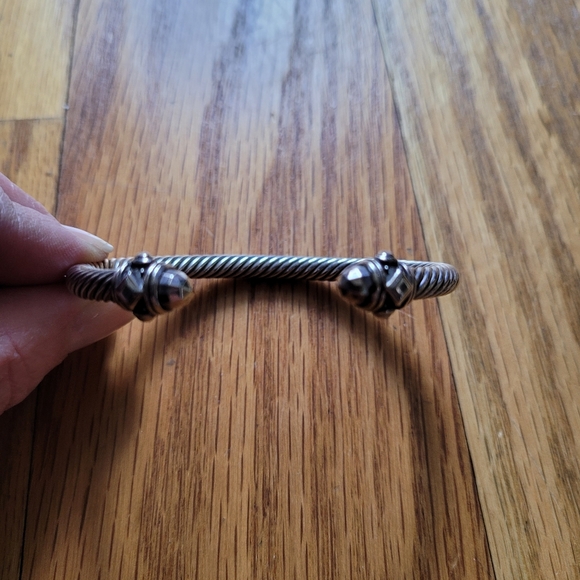 Authentic David Yurman Renaissance Bracelet - Picture 4 of 5